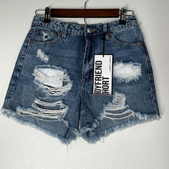 NWT Almost Famous Womens Shorts Boyfriend Festival Distressed Light Denim 1 / 28 - Picture 1 of 11